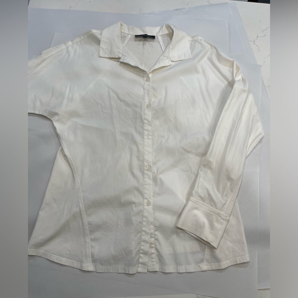 Lafayette 148 White Button Down Size 4 - missing one button otherwise like new
